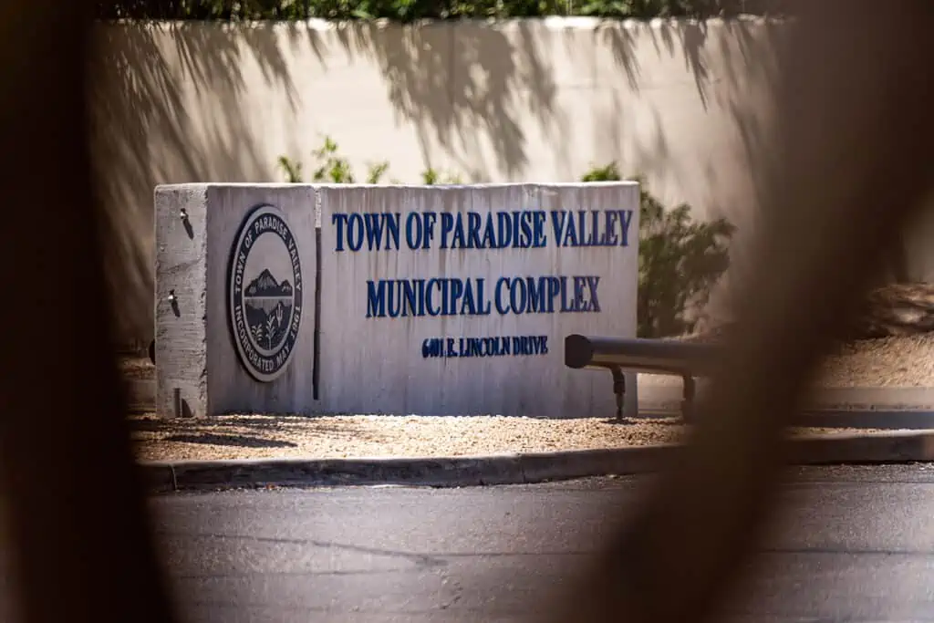 Photo of Paradise Valley municipal complex