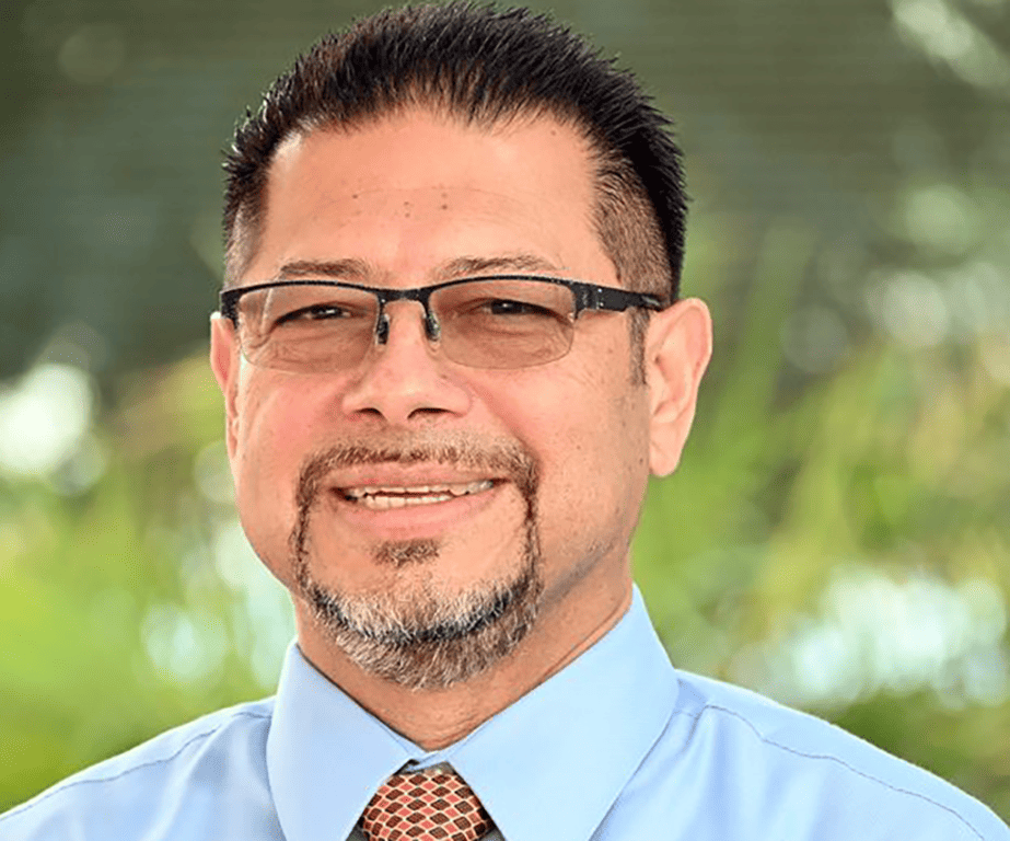 Efrain Casillas of Tolleson Elementary named 2024 Arizona Teacher of